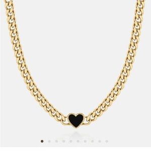 Chic Gold Necklace with Black Heart Pendant